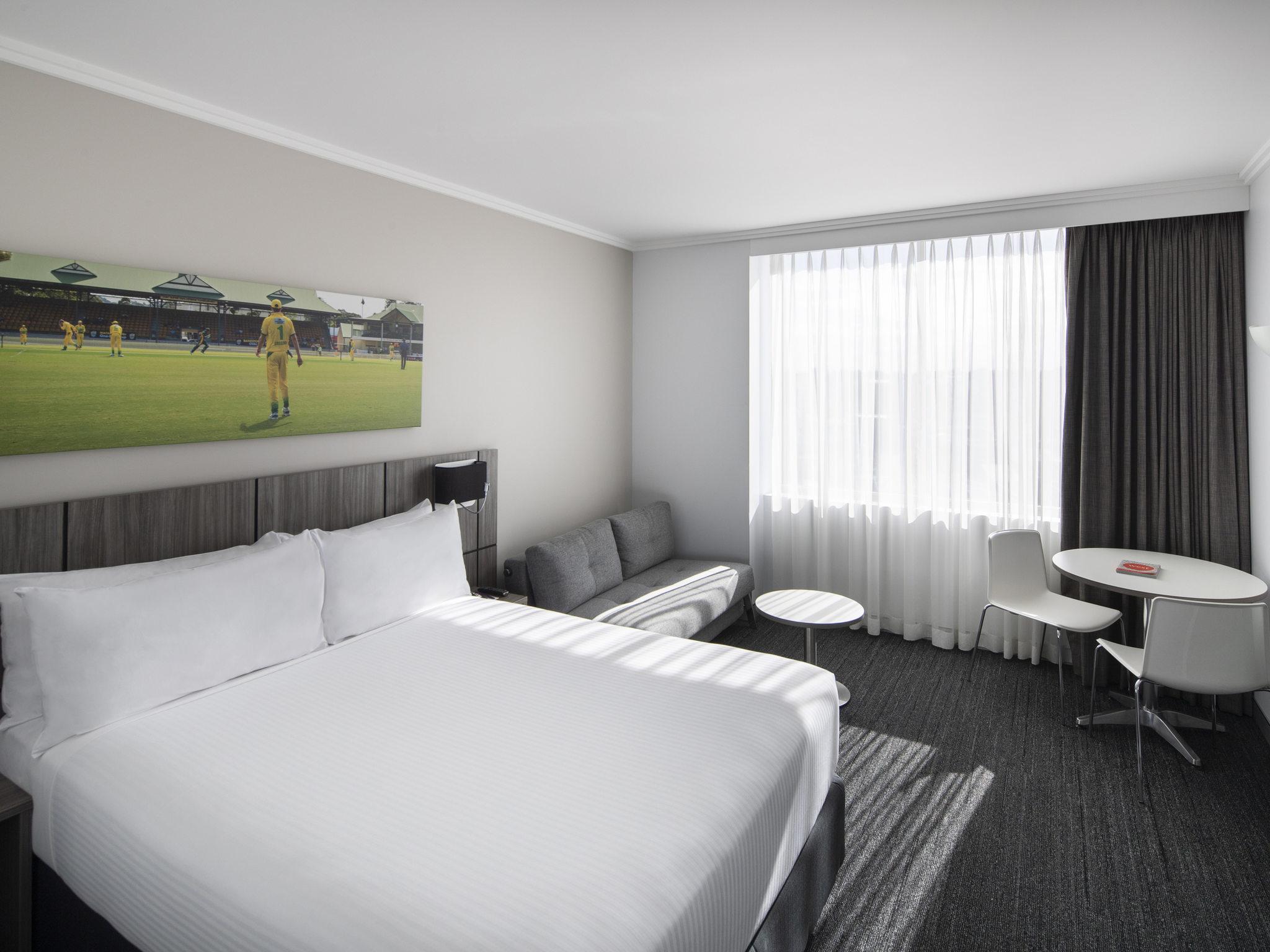 Mercure Sydney Bankstown Bagian luar foto