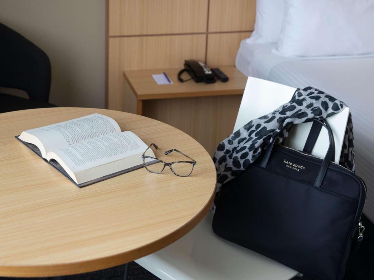 Mercure Sydney Bankstown Bagian luar foto