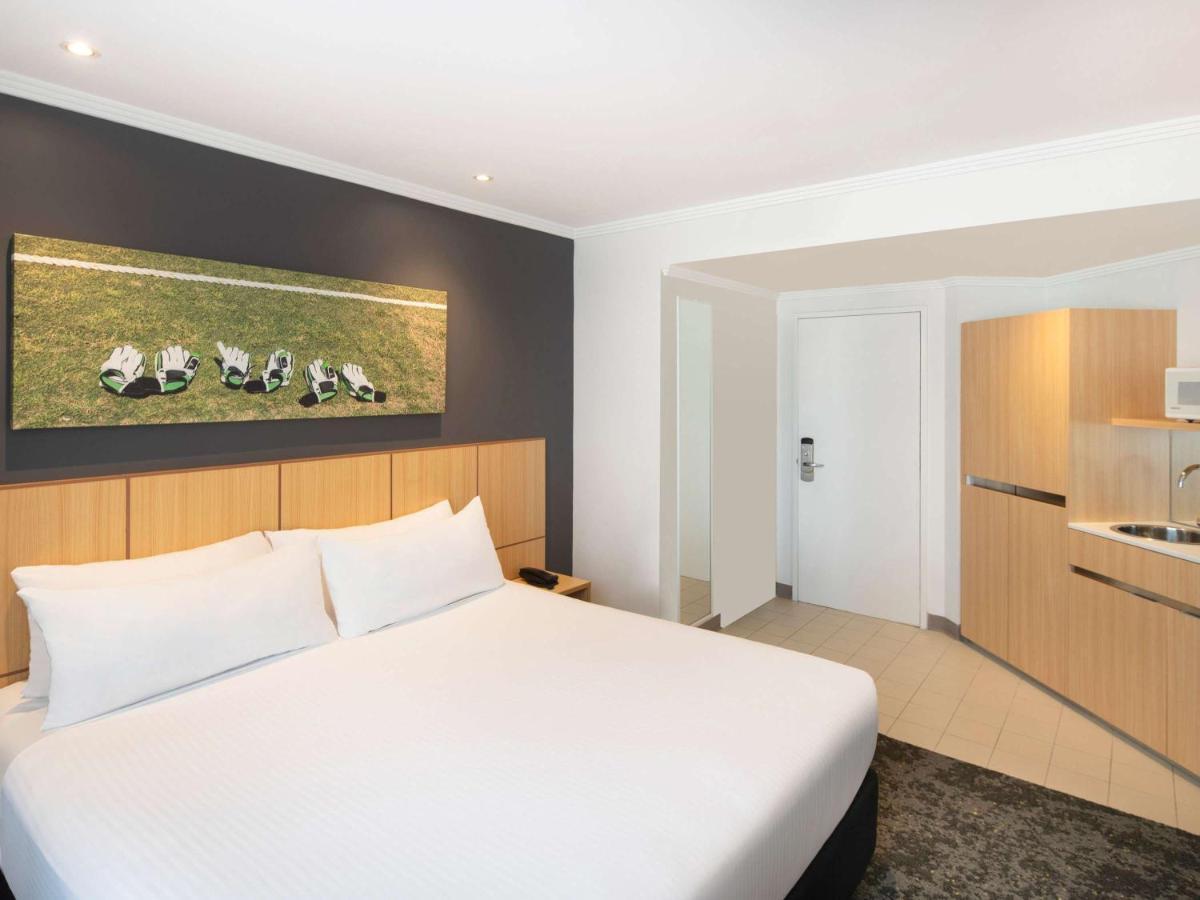 Mercure Sydney Bankstown Bagian luar foto
