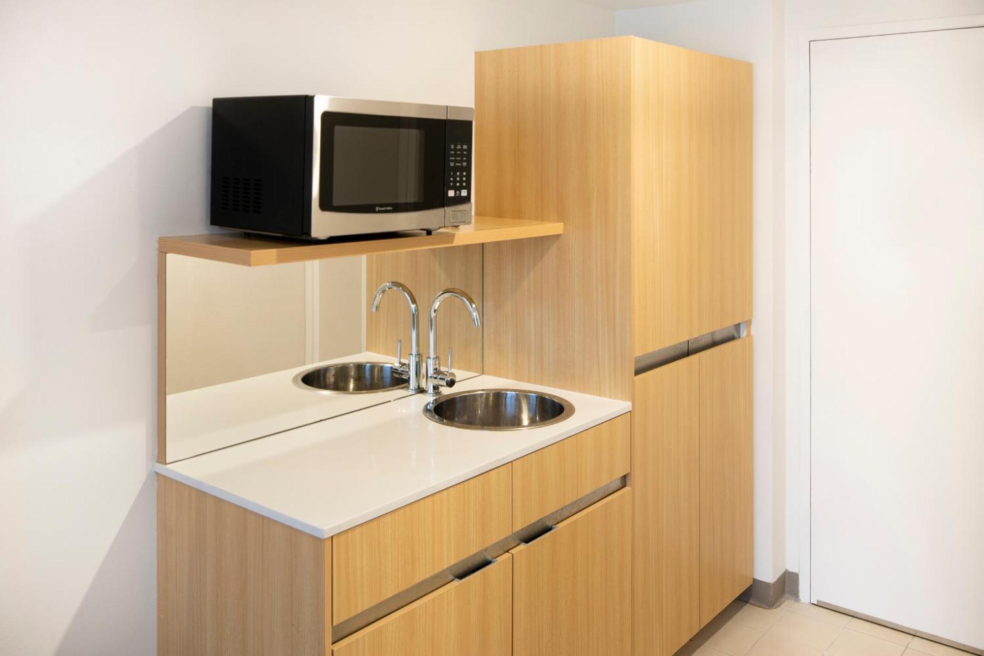 Mercure Sydney Bankstown Bagian luar foto