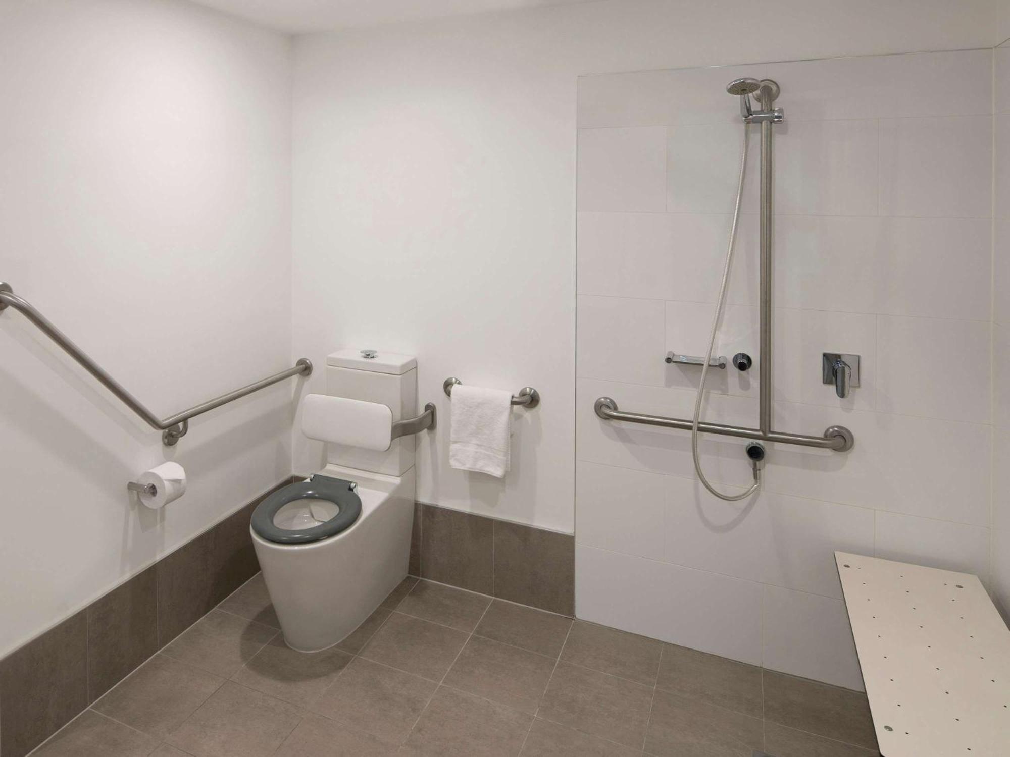 Mercure Sydney Bankstown Bagian luar foto
