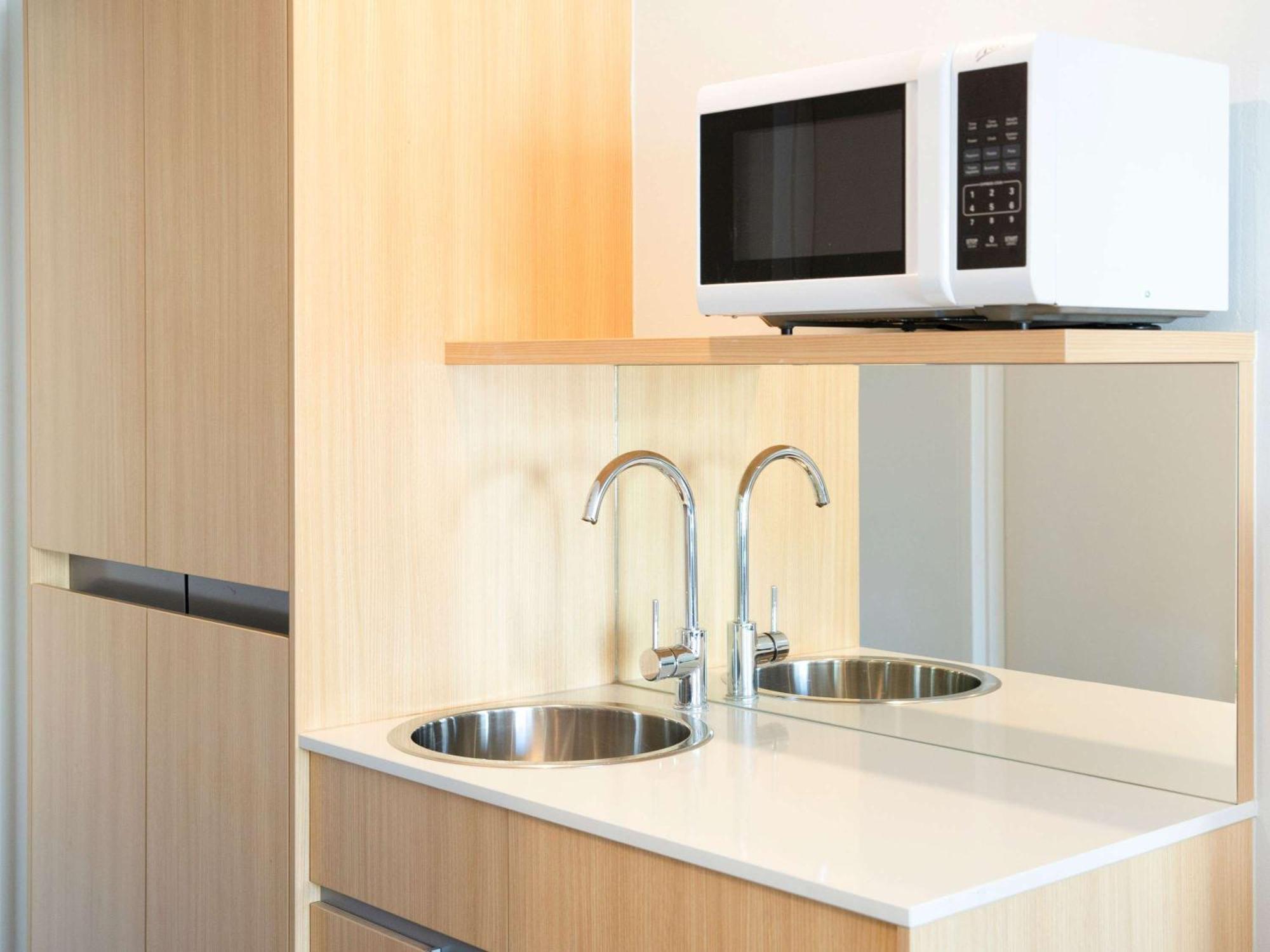 Mercure Sydney Bankstown Bagian luar foto