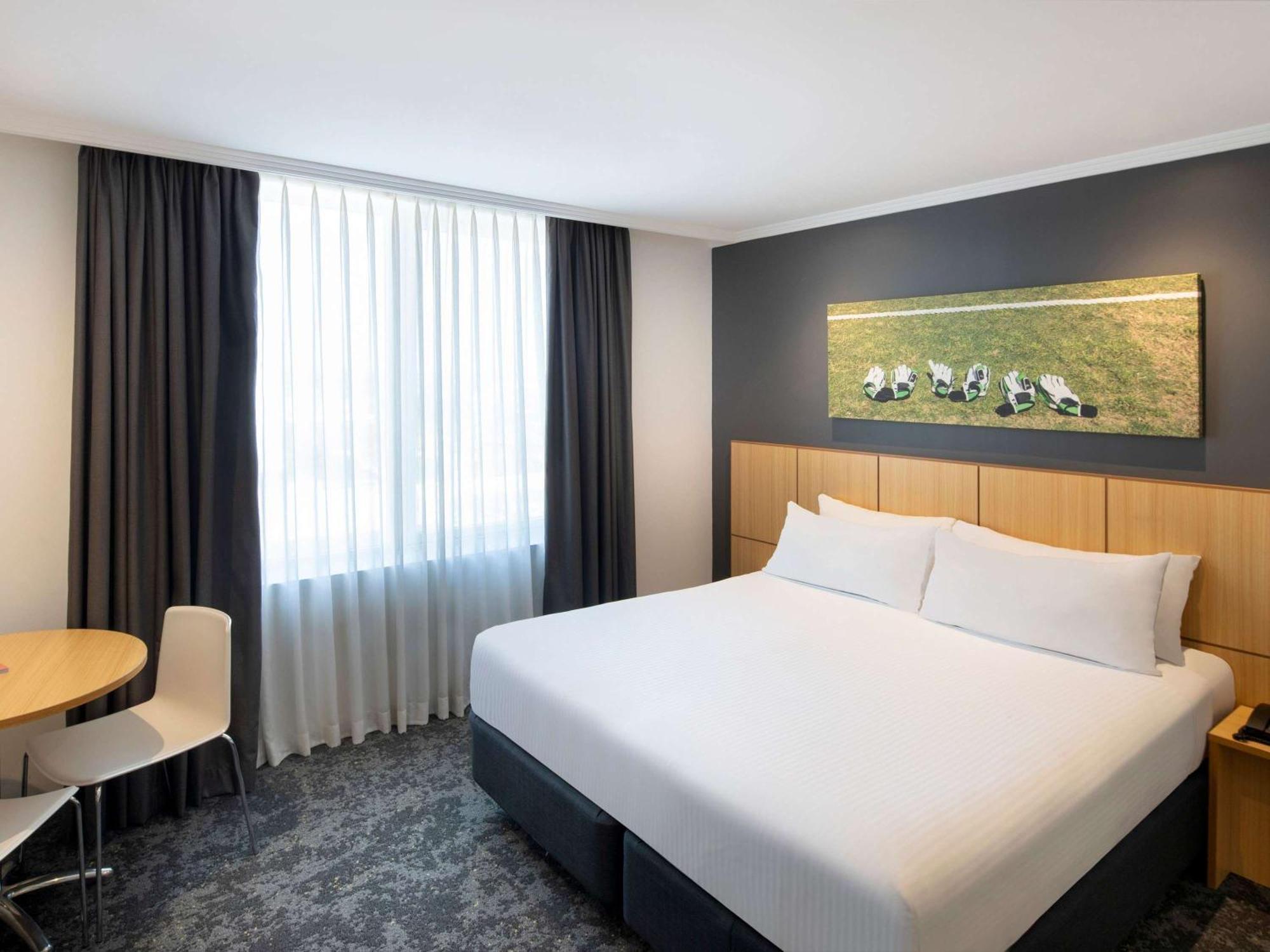 Mercure Sydney Bankstown Bagian luar foto