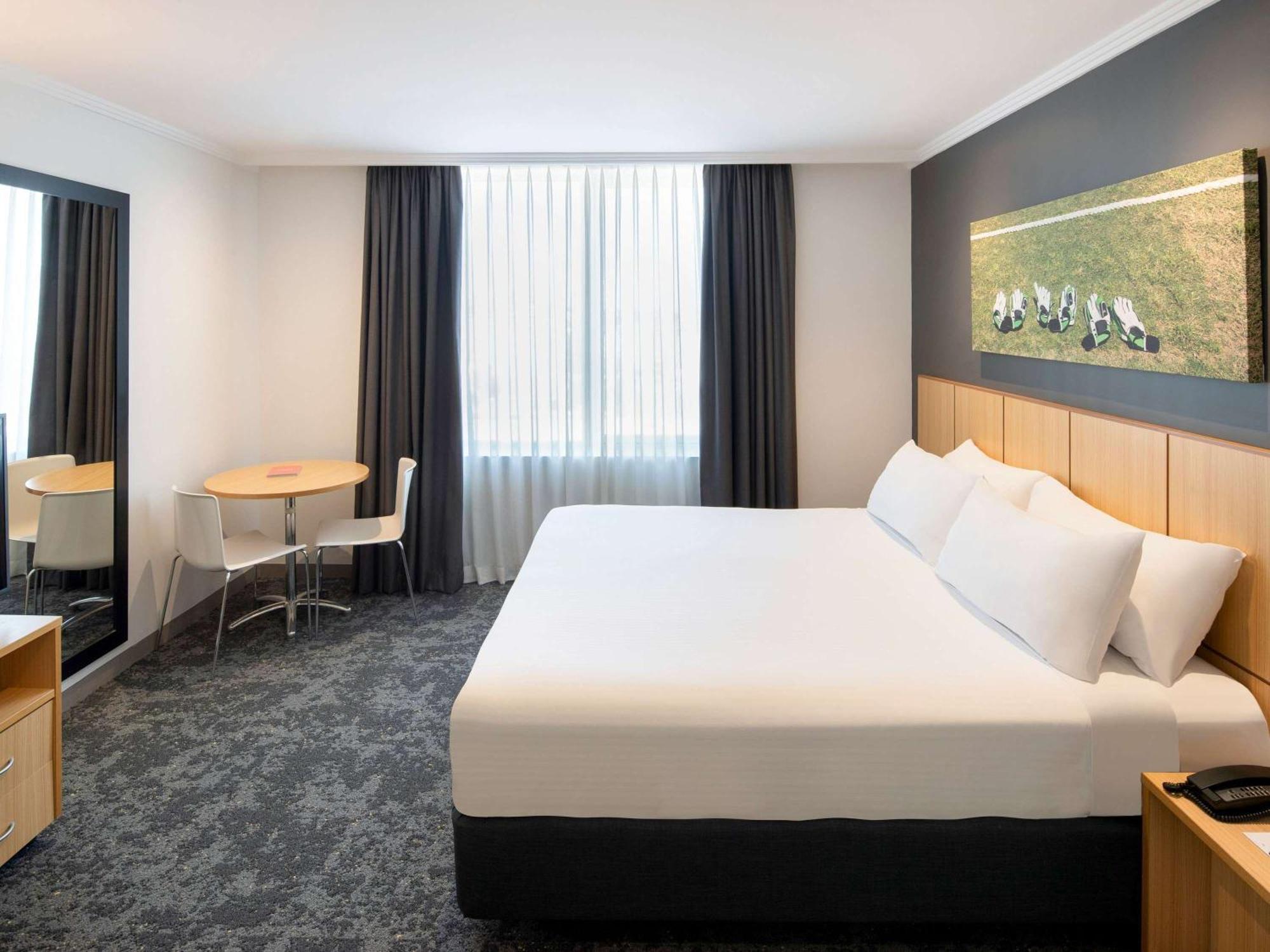 Mercure Sydney Bankstown Bagian luar foto